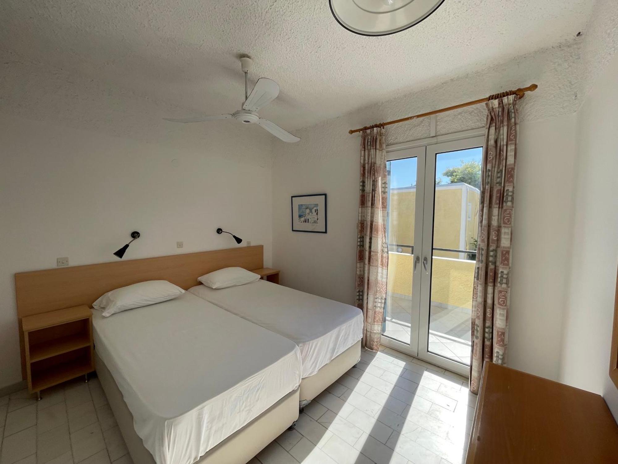 Esperides Maisonettes Apartment *